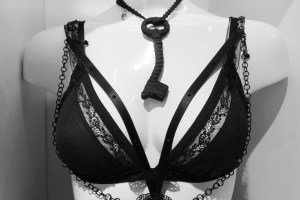 Rebecca Fabulatrice, Chantal Thomass