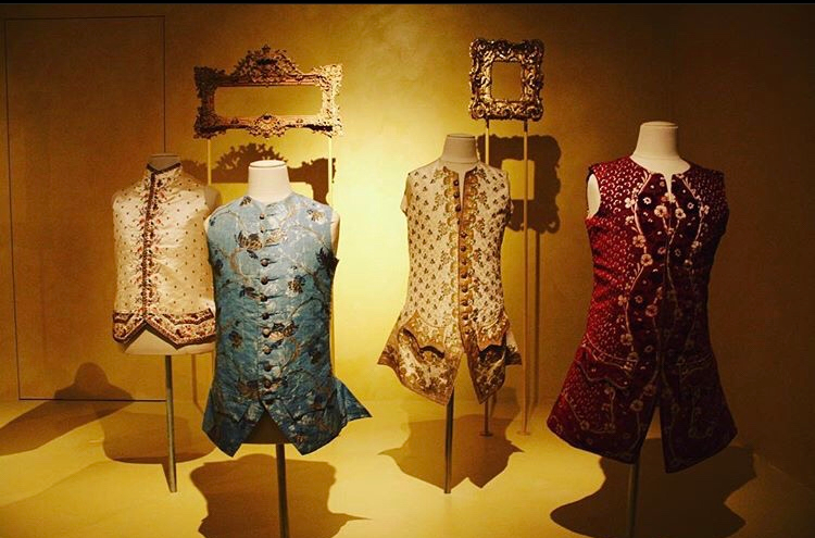 Fashion Forwards, trois siècles de mode, au musée des arts décoratifs