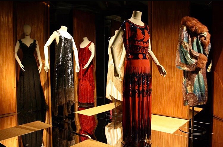 Fashion Forwards, trois siècles de mode, au musée des arts décoratifs