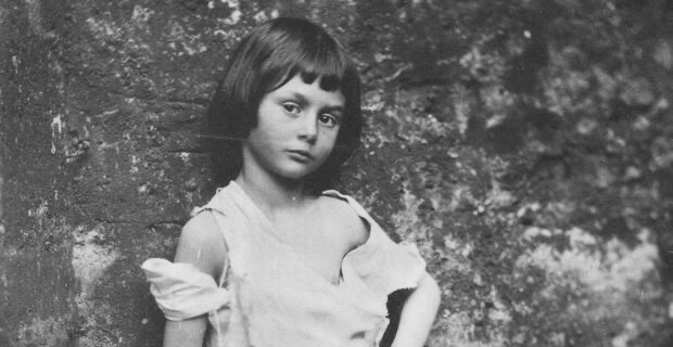 Alice Liddell qui inspirera Lewis Carroll pour Alice au pays des Merveilles.