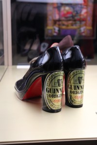 Christian Louboutin, "L'Exhibitionniste" au Palais de la Porte Dorée