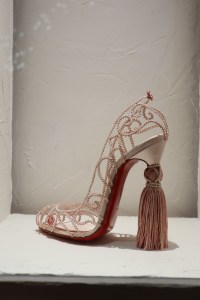 Christian Louboutin, "L'Exhibitionniste" au Palais de la Porte Dorée