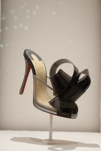 Christian Louboutin, "L'Exhibitionniste" au Palais de la Porte Dorée