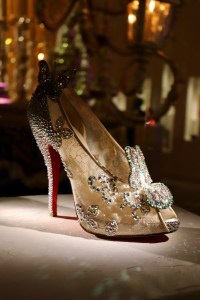 Christian Louboutin, "L'Exhibitionniste" au Palais de la Porte Dorée