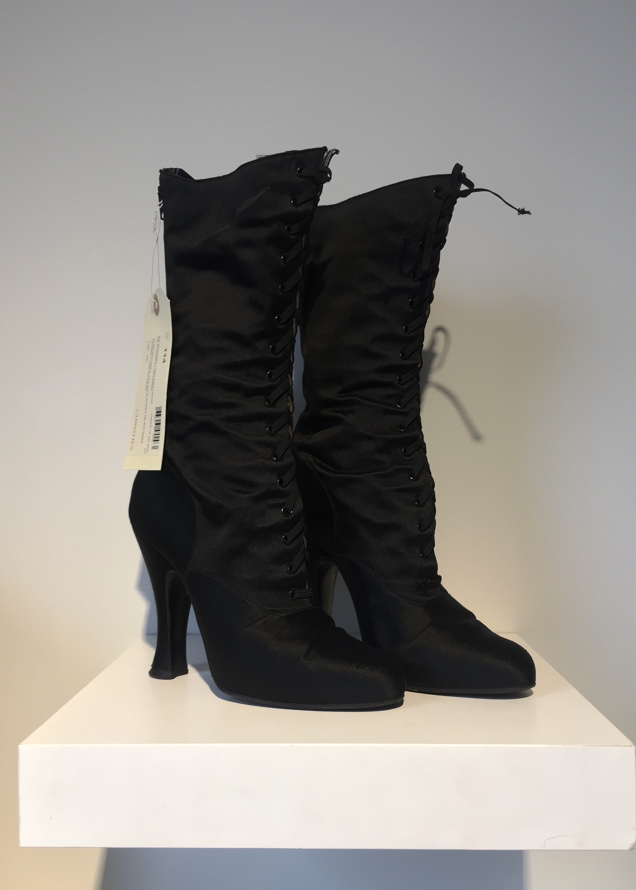 Zizi Jeanmaire chez Christie's