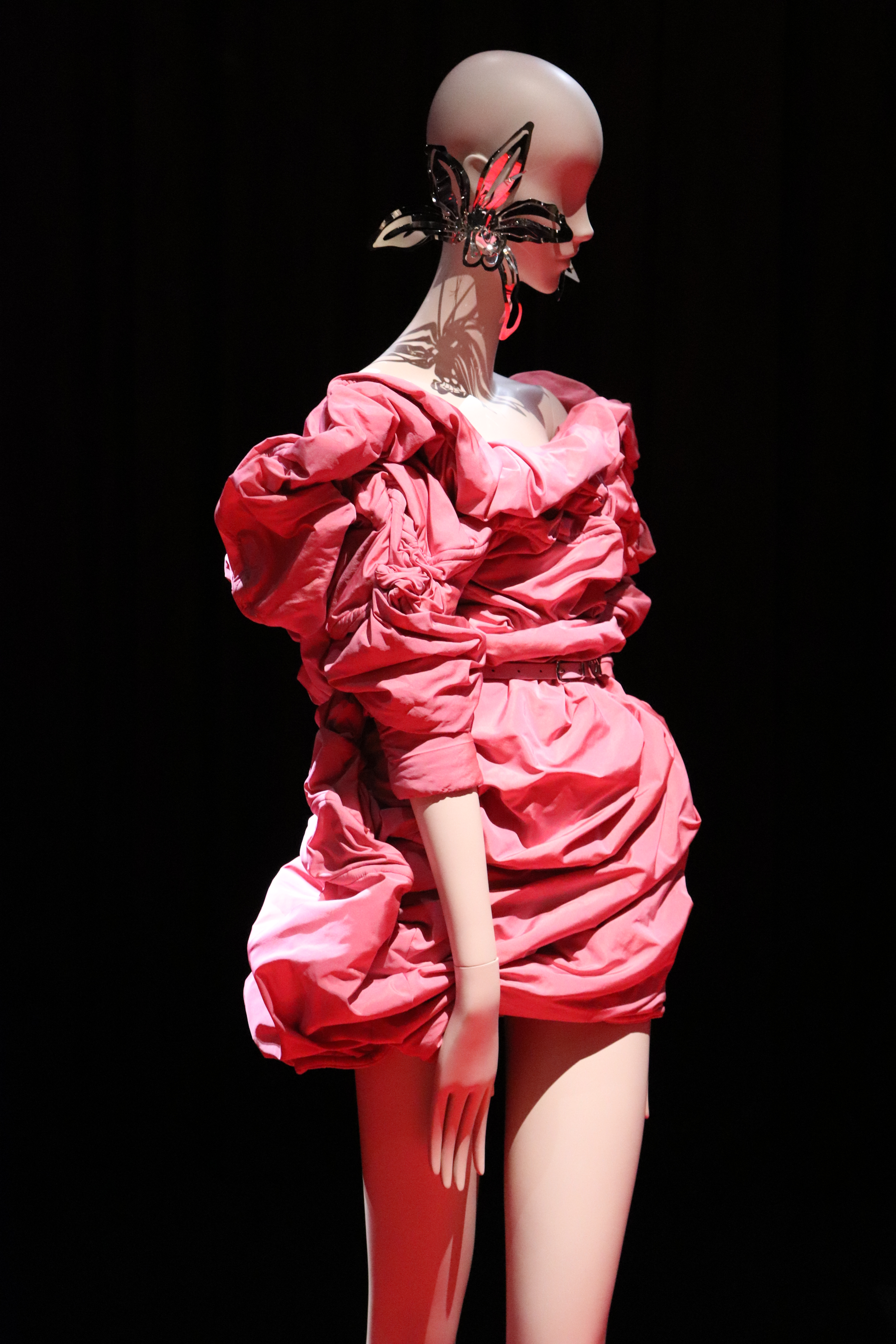 « Love Brings Love » au Palais Galliera