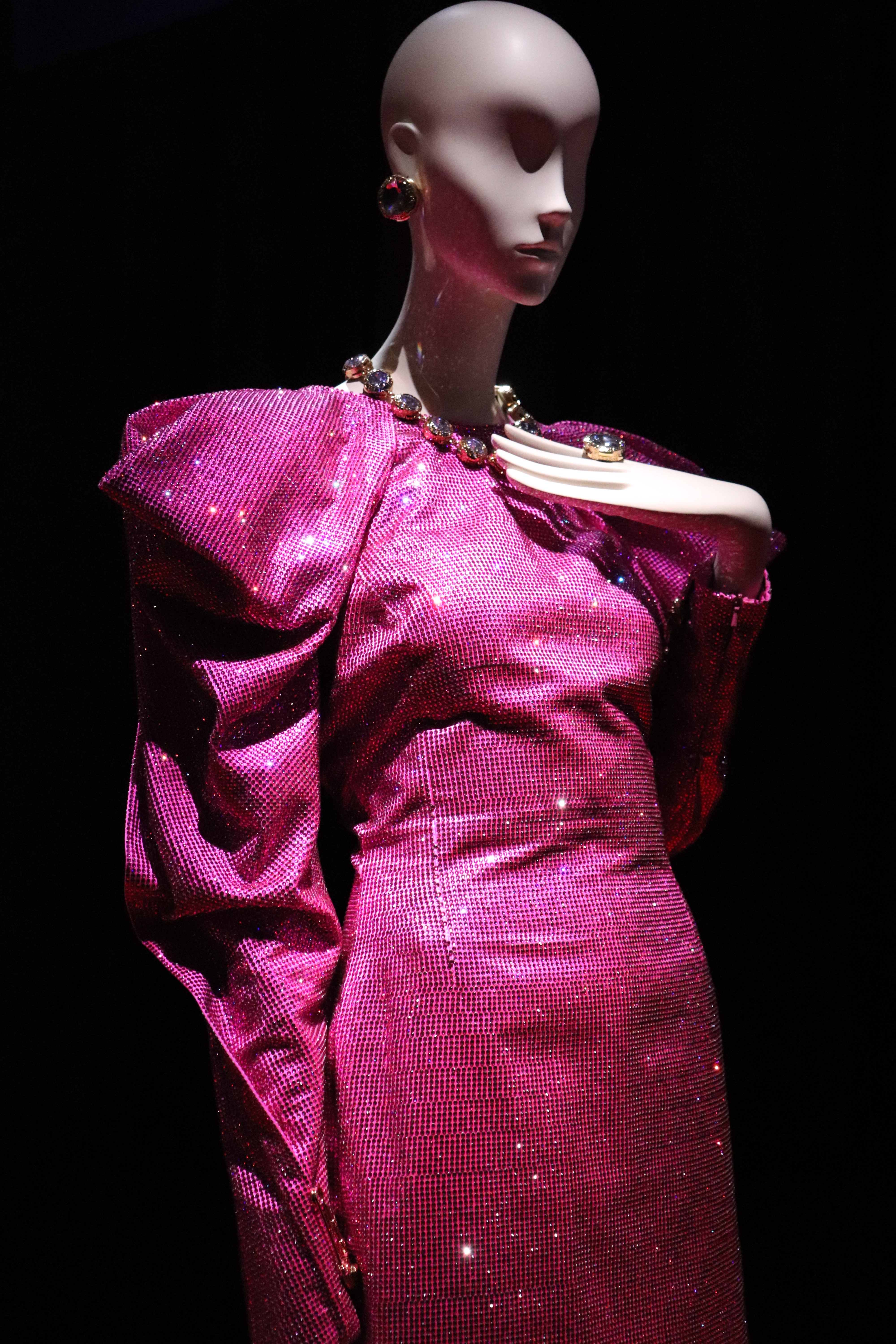 « Love Brings Love » au Palais Galliera